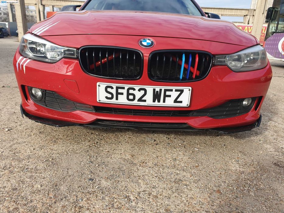 Bara Spoiler Fata cu Locas Senzori de Parcare BMW Seria 3 F30 F31 NFL Non Facelift 2011 - 2014 Culoare A75 Melbourne Red Metallic [K1122]