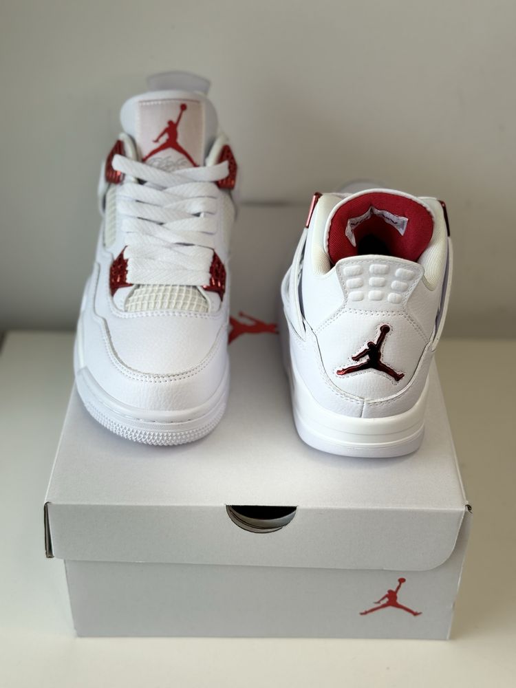 Air Jordan 4 Retro Metallic Red