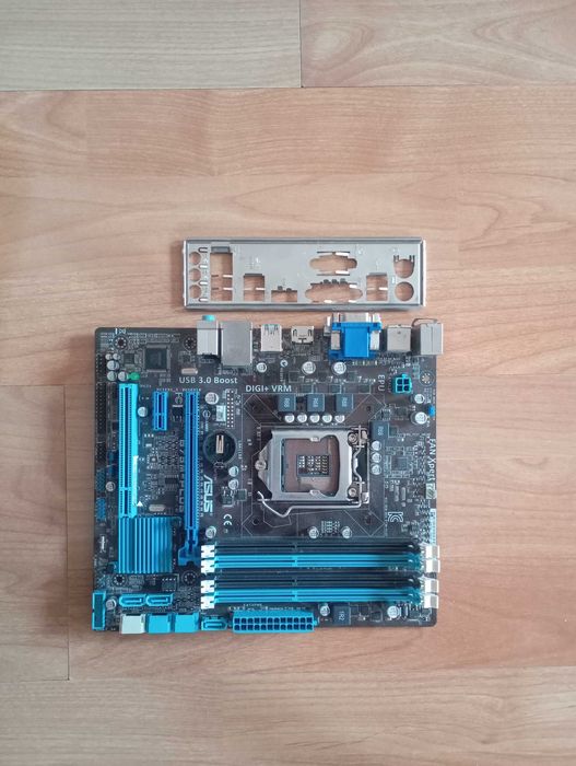 Отдам бесплатно дохлую материнскую плату Asus B75M-PLUS.