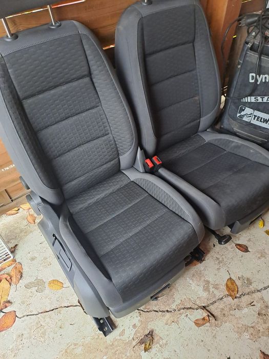 scaune si bancheta golf 5 intretinute