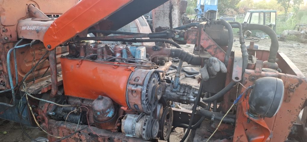 T28 traktor sotiladi holati zo‘r 1996yil