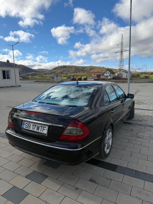 Mercedes-Benz E220 CDI