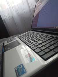 Laptop MSI CX600X