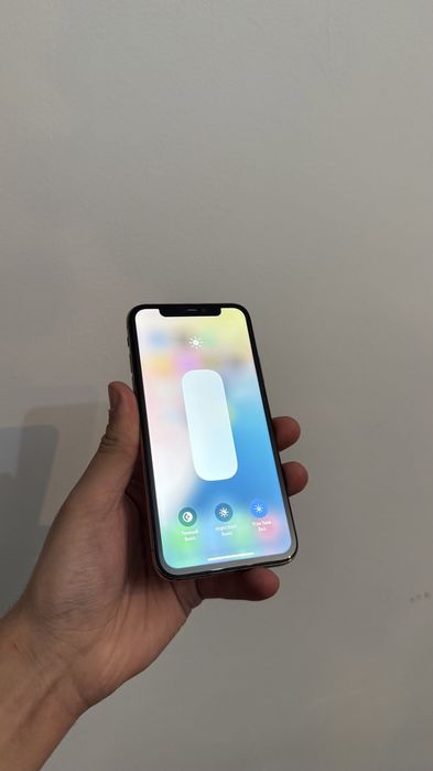 Продам iphone xs