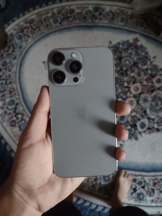 Iphone Xr 16 pro korpusida