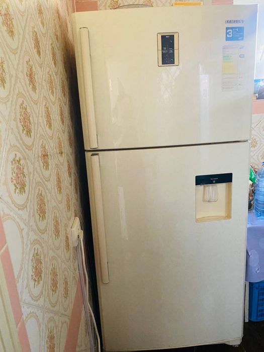 Samsung xolodelnik Sotiladi ideal