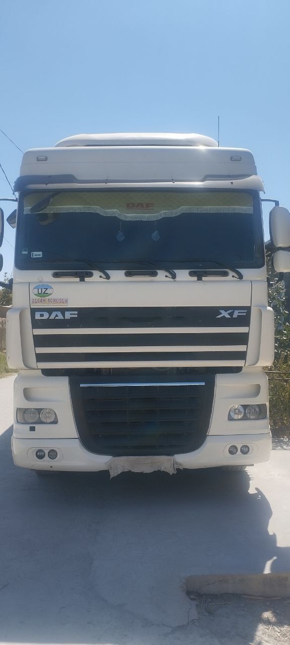 DAF XF EURO 5 + KRONE прицеп Сотилади