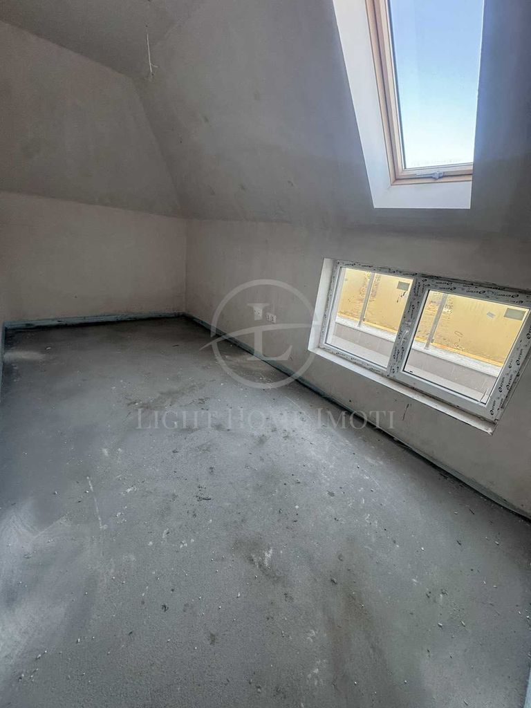 Продава се Тристаен апартамент в Пловдив, Тракия - 152 кв.м за 1231 €/кв.м - Снимка #3