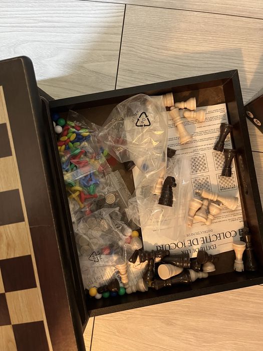 Tabla Sah + Alte Jocuri