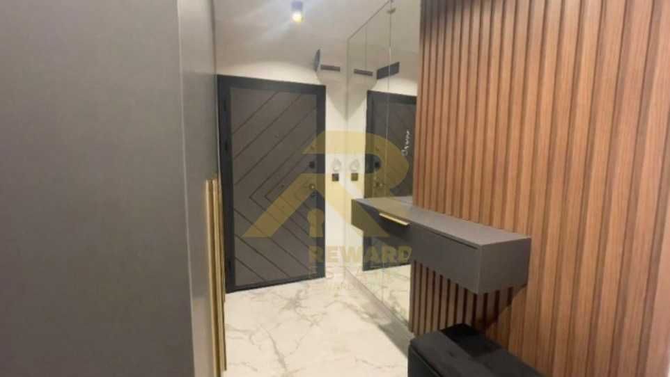 Продава се Тристаен апартамент в София, Център - 75 кв.м за 2520 €/кв.м - Снимка #8