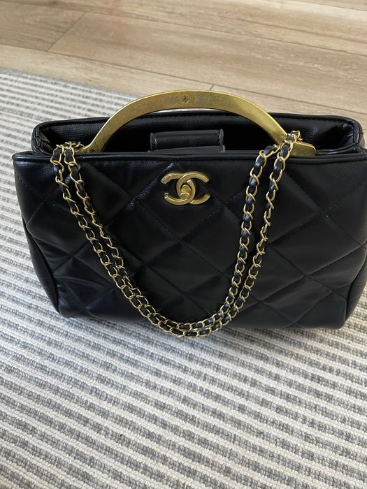 Poseta dimensiune medie