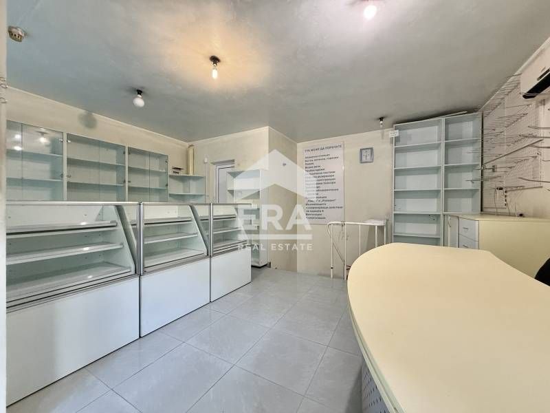 Търговско помещение с отлична локация в кв. Лагера.