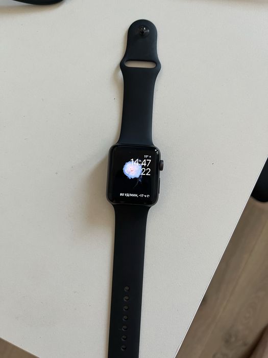 Срочно продаю Apple Watch 3 series 42mm