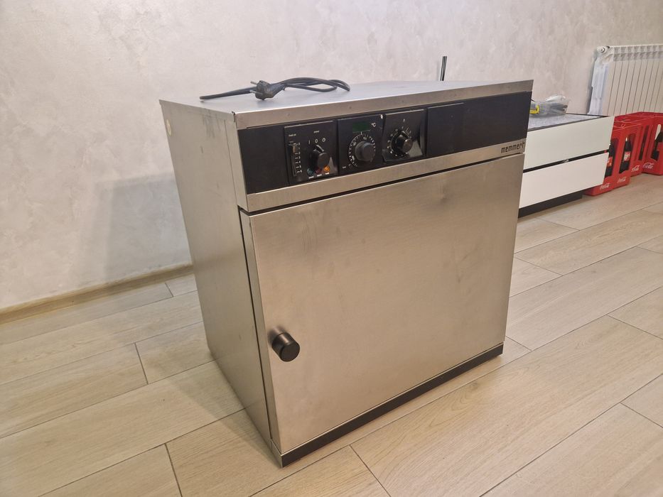 Incubator/etuva(cuptor de incalzire/uscare)Echipament de sterilizare