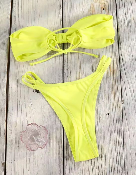 Costum de baie , nou