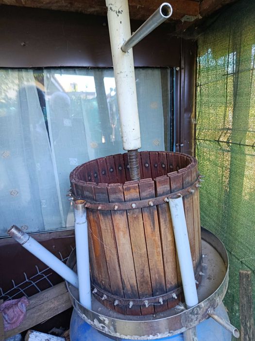 Zdrobitor struguri si presa struguri