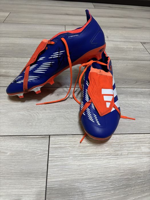 Ghete de fotbal adidas predator
