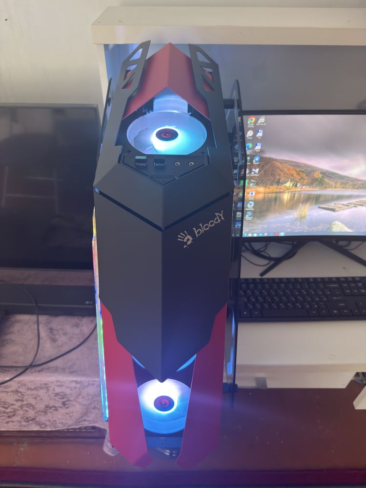 Kompyuter pc 24inch/i7/16/128/500/8Gb GPU