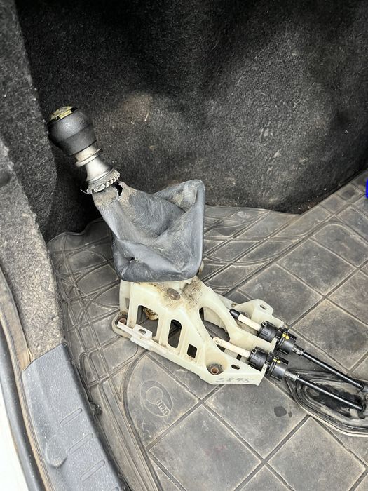 Кулиса Toyota Corolla e150