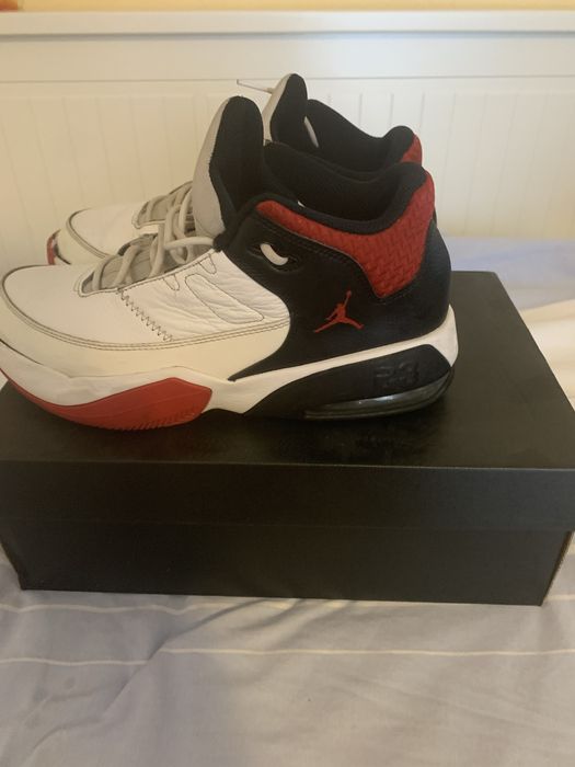 Vând Jordan Max Aura 3 (Preț ușor negociabil) (nike, jordan 4 1)