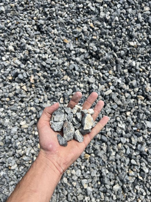 Piatra concasata diferite culori, orice dimensiuni