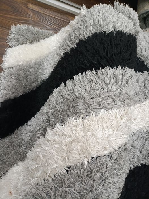 Продаётся ковёр фирмы SAG.