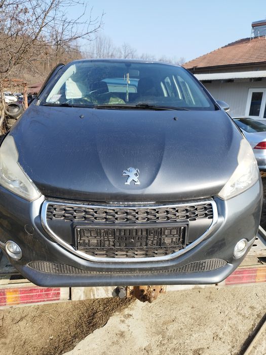 vind uși ,bara, haion, elemente caroserie Peugeot 208