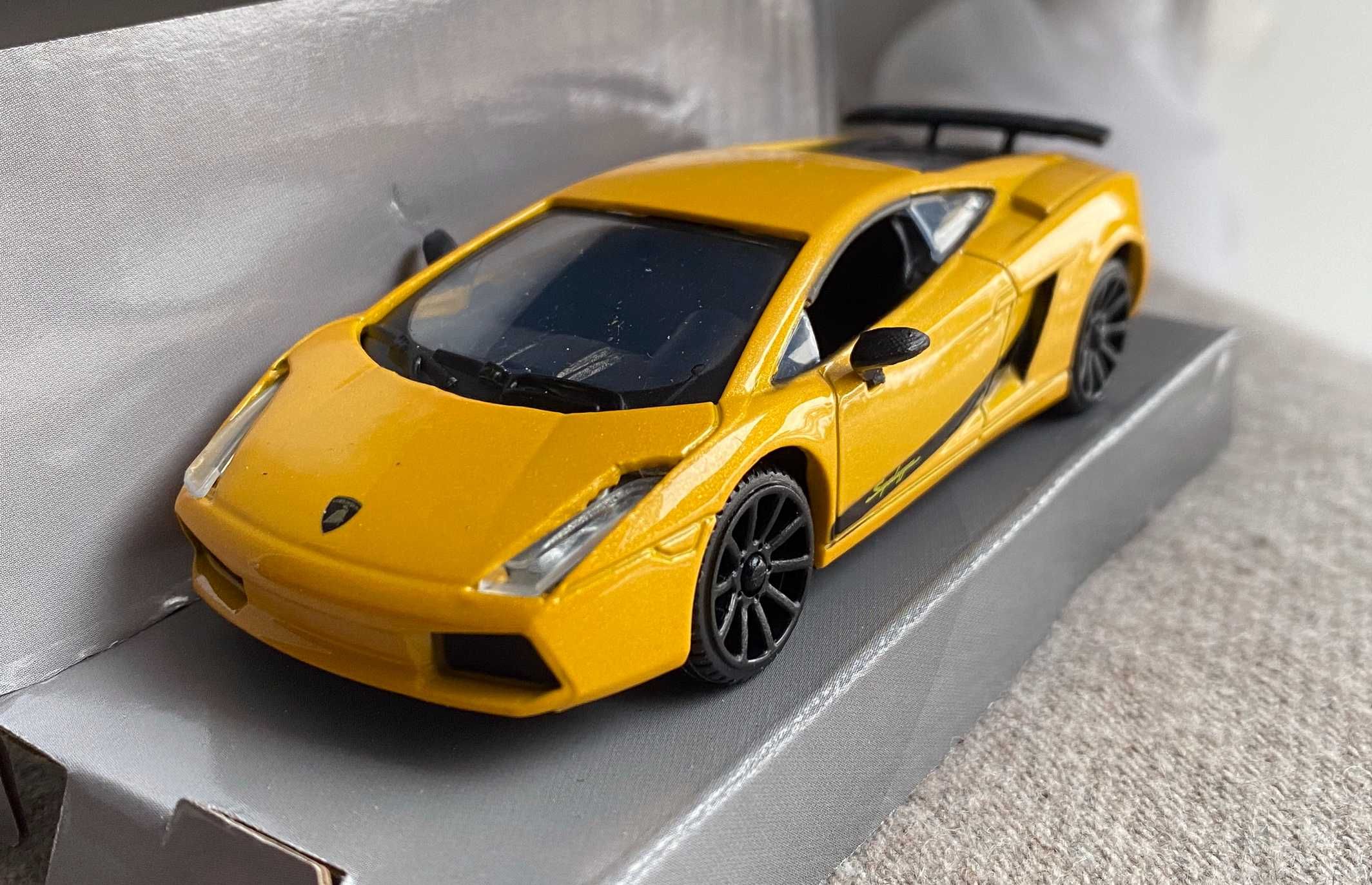 Macheta Lamborghini Gallardo 1 43 - noua la cutie - metal