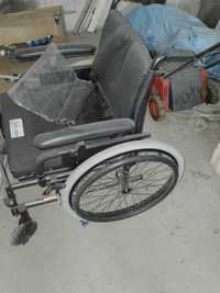Инвалидни колички, помощни средства
