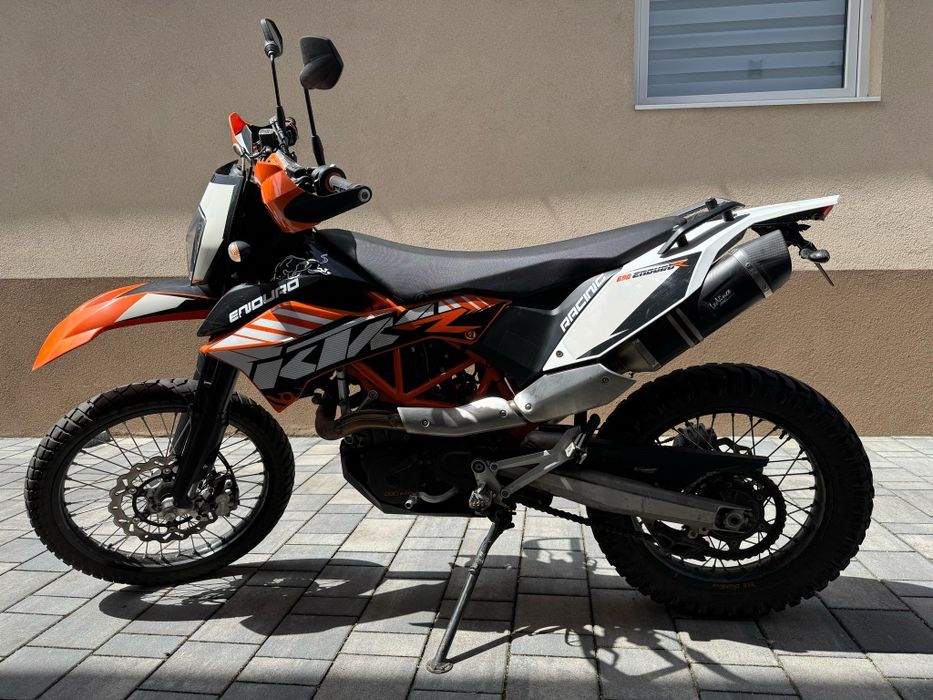 Vând KTM 690 Enduro R