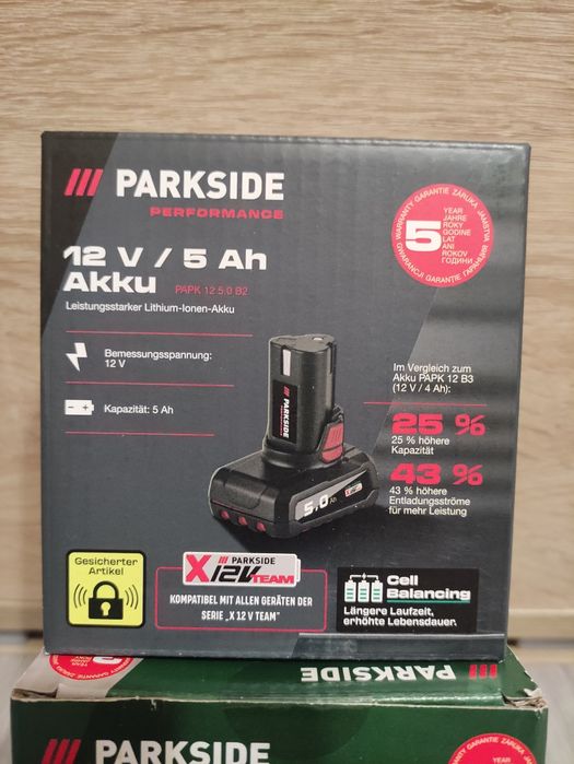 Set baterie 5 ah plus incarcator 2,4 a 12 V Parkside Performance