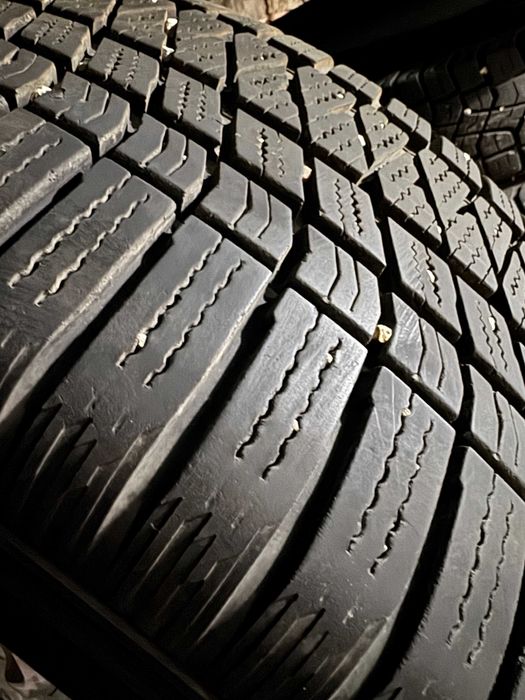 Зимни гуми с джанти Kumho 255/55R19