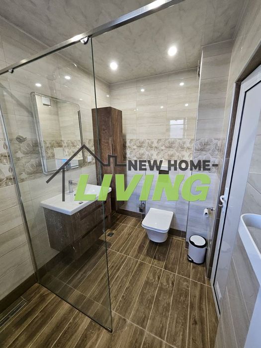 Продава се Тристаен апартамент в Пловдив, Остромила - 126 кв.м за 1508 €/кв.м - Снимка #7