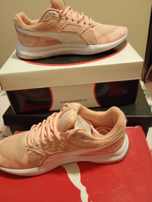 Pantofi sport Puma nr.38