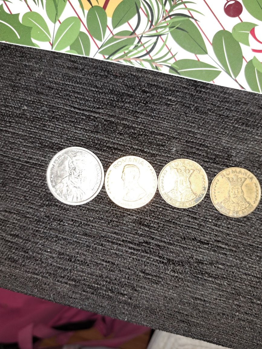 Monede vechi  de 20 lei de 50 și de 100