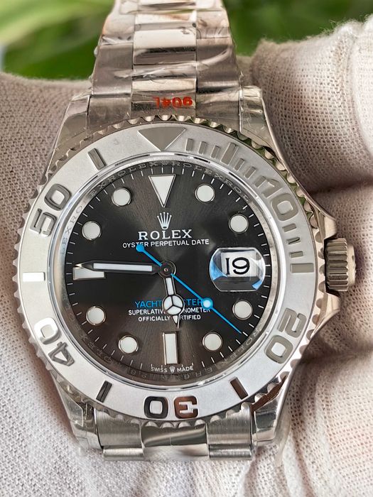 Rolex Yacht Master с 2 секунди отклонение