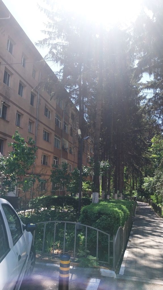 Vand apartament cu 2 camere  zona Nord Rm.Valcea