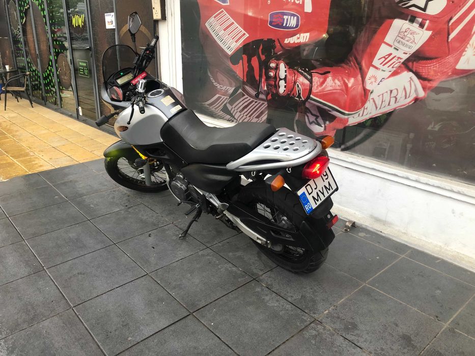 Dual-sport Suzuki Xf 650 - Freewind cat. A2 35kw