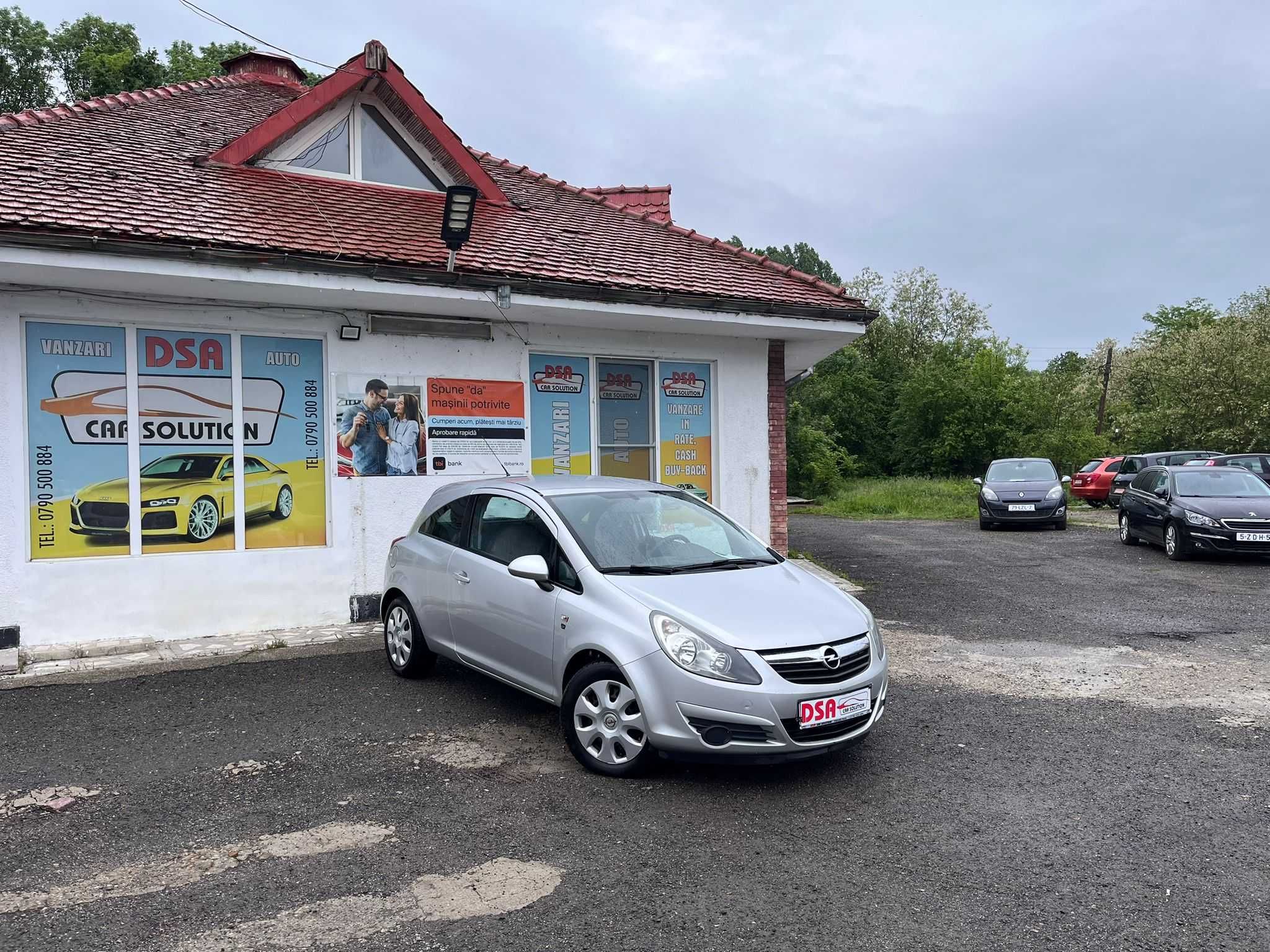 Opel Corsa 2011 1.2 benzina 125000km - 2990e