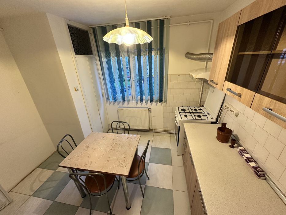 Inchiriez apartament 2 camere decomandat Terezian