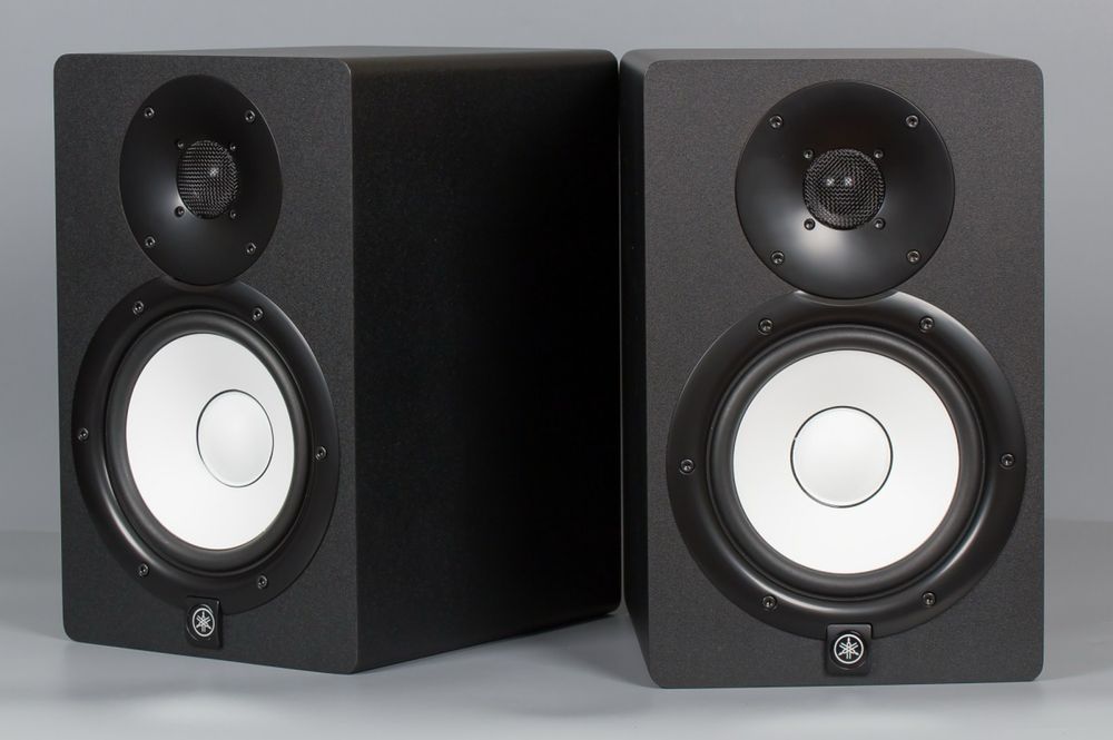 Yamaha 7 калонка сатылады срочно Актау каласында.
