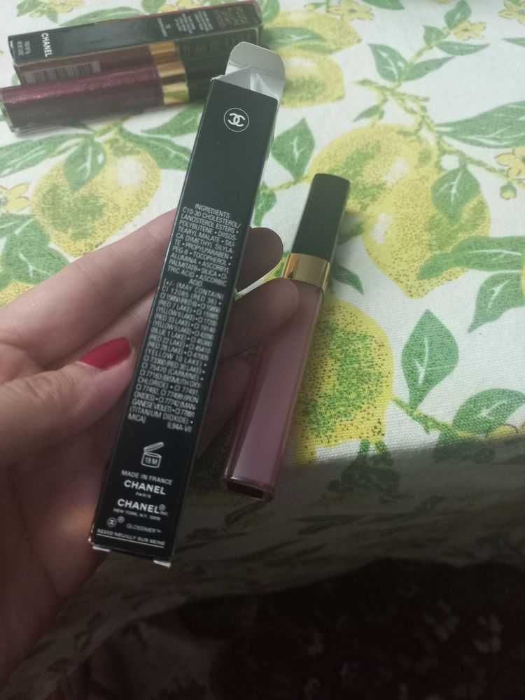 Гланцове на  Chanel