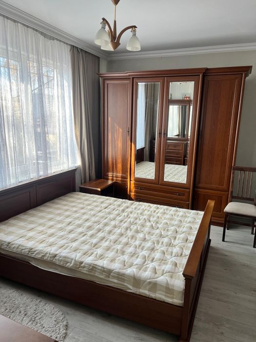 Продам спальный гарнитур