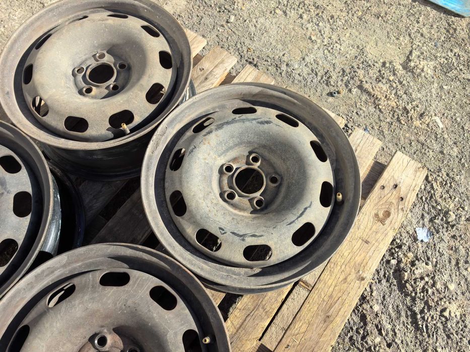 15 цола 5 х 100 мм Фолксваген / Ауди / Шкода / Сеат - 6 Инча / ЕТ 38