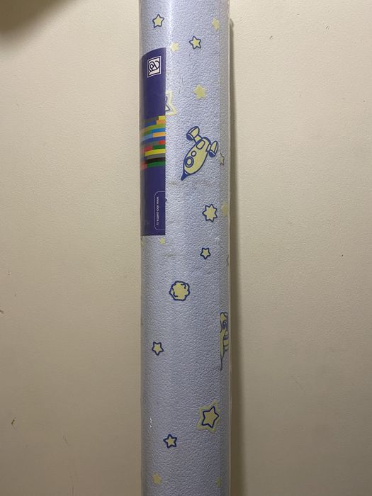 светящие в темноте обои ( для детской )