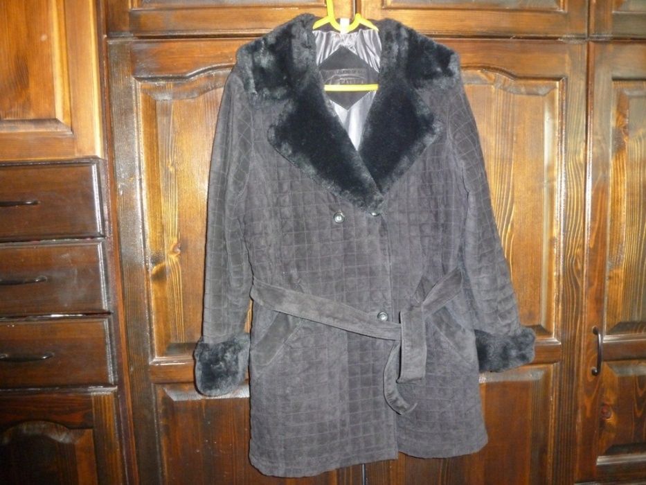 дамско марково черно палто от естестве велур размер М