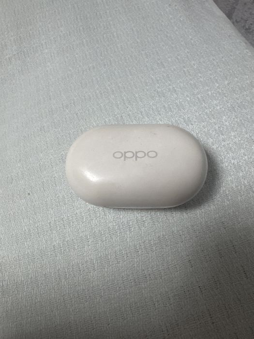 наушники Oppo Enco в хорошем состоянии,модель выпуска 2021 год,