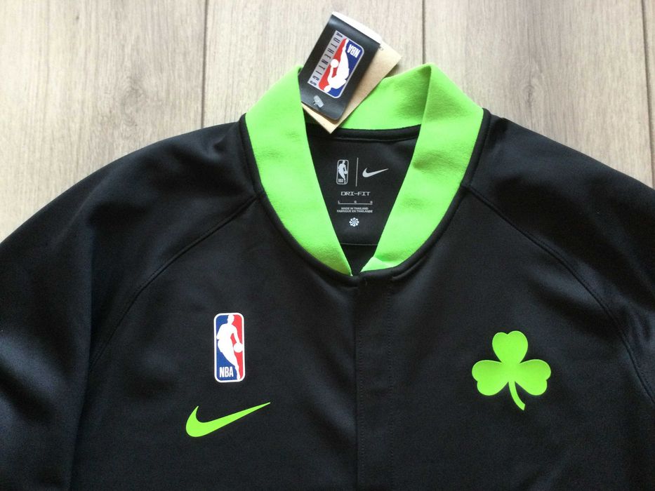 НОВО оригинално яке горнище Nike NBA BOSTON CELTICS размер L от САЩ