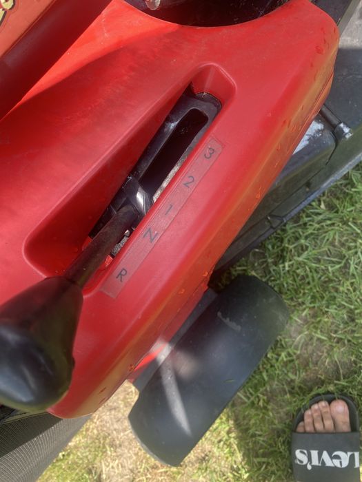 Tractoras de tuns iarba wolf scooter