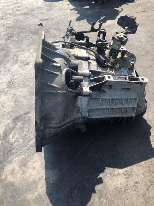 cutie viteza manuala 1.8 dci  ford focus 1